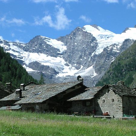Hotel Restaurant La Barme Cogne Kültér fotó