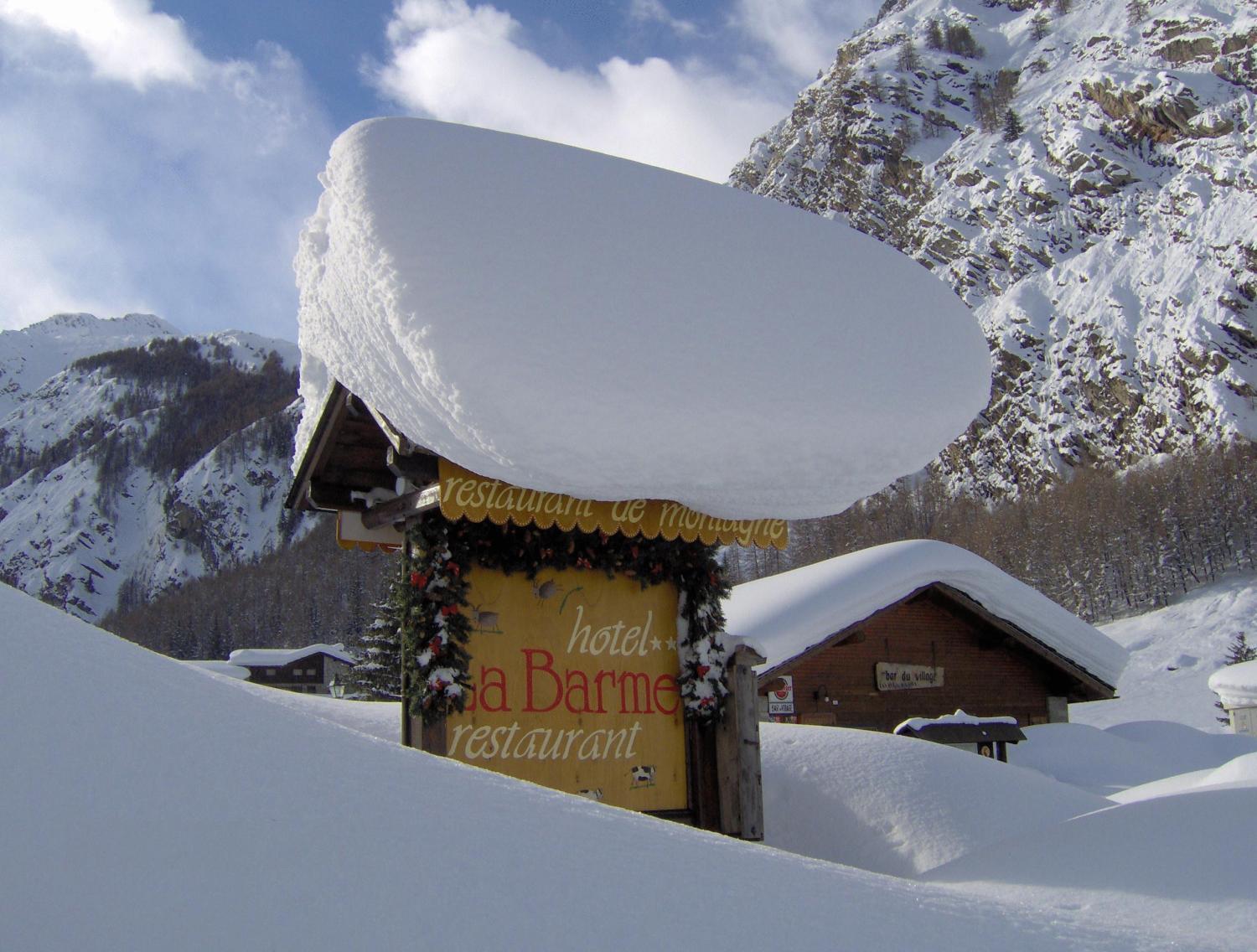 Hotel Restaurant La Barme Cogne Kültér fotó