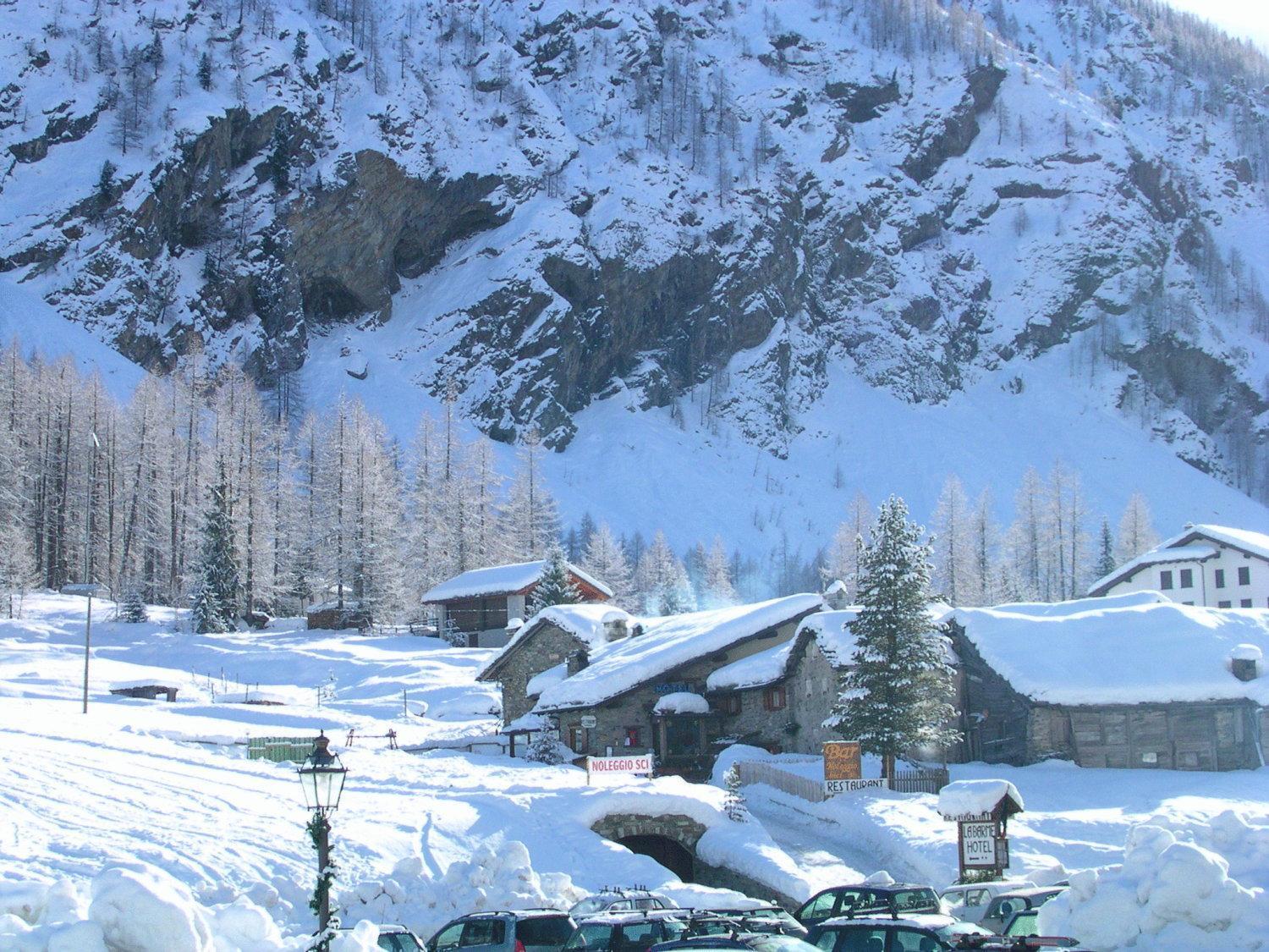 Hotel Restaurant La Barme Cogne Kültér fotó