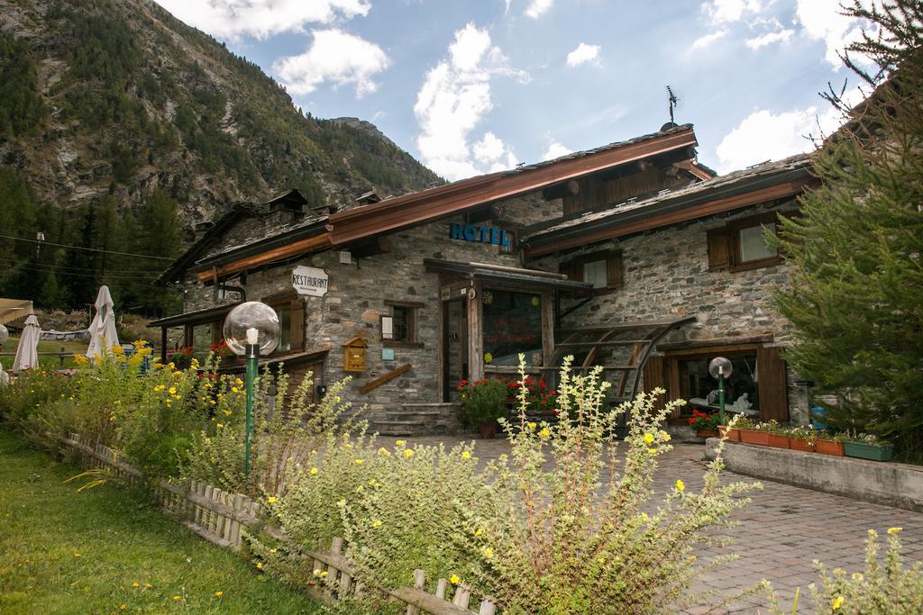 Hotel Restaurant La Barme Cogne Kültér fotó
