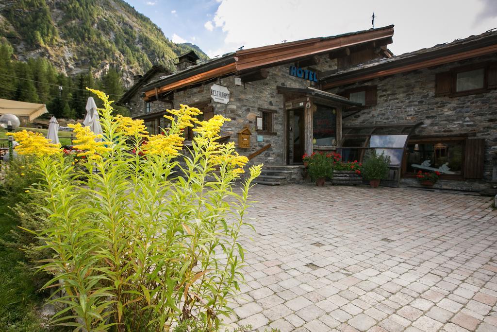 Hotel Restaurant La Barme Cogne Kültér fotó