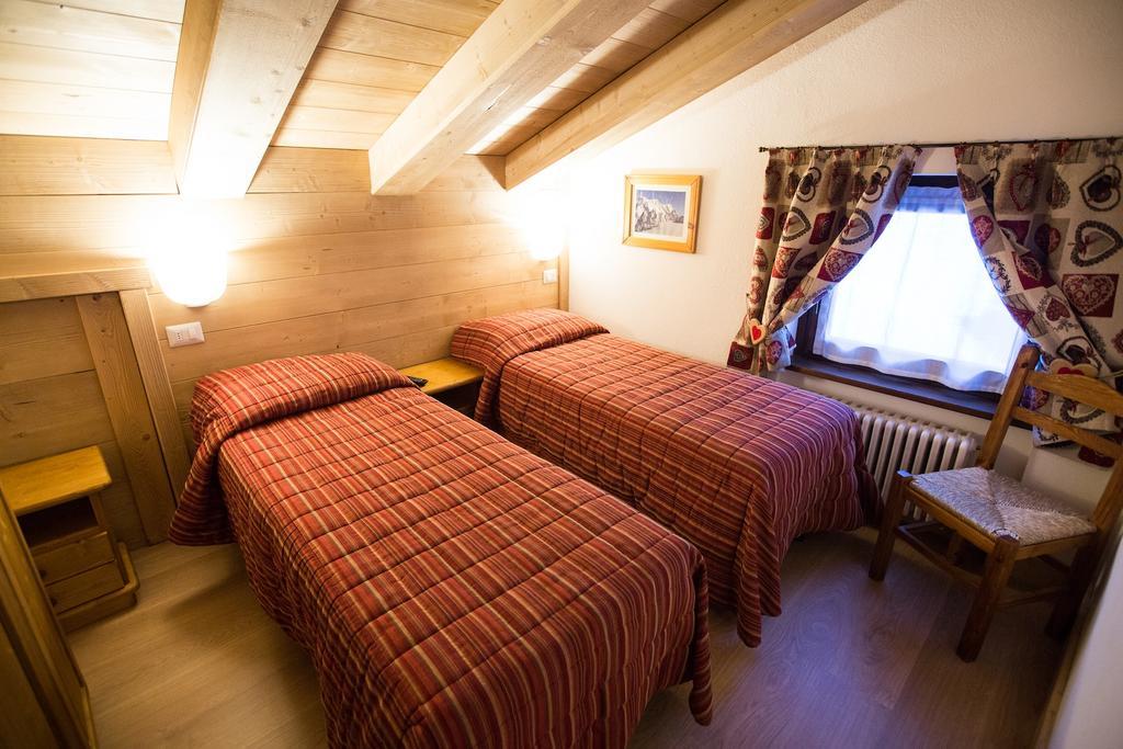 Hotel Restaurant La Barme Cogne Kültér fotó