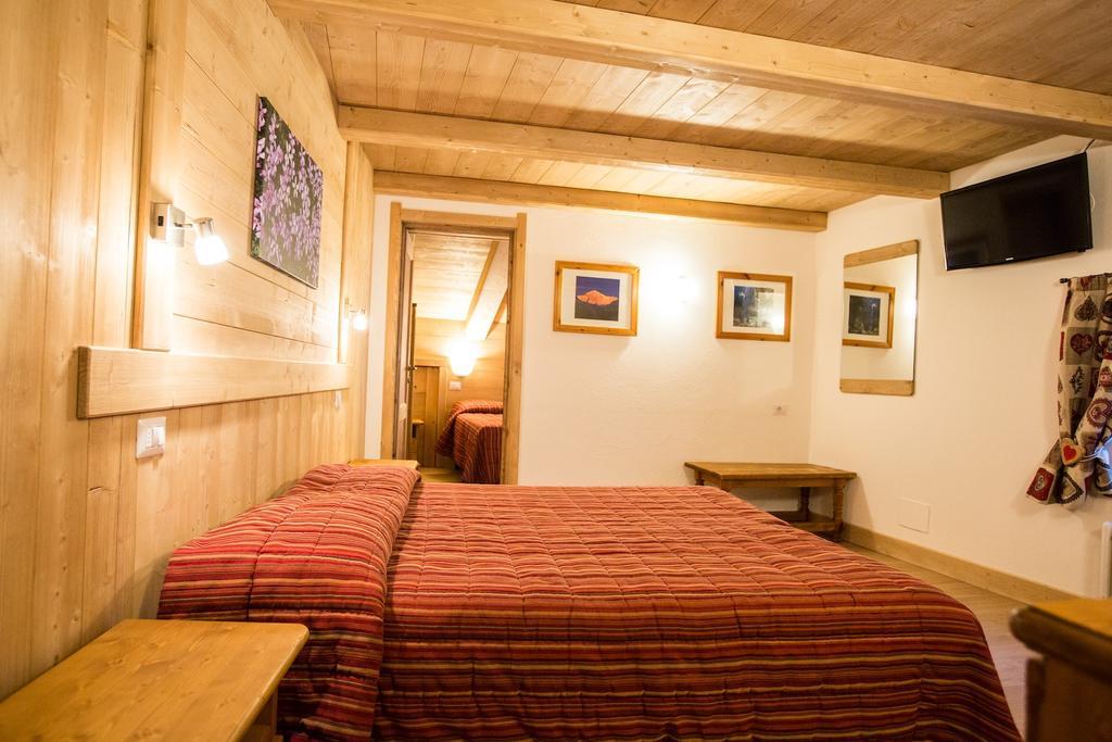 Hotel Restaurant La Barme Cogne Kültér fotó